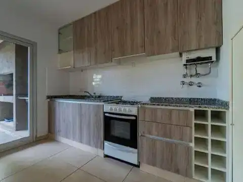 Depto Tipo Casa en Venta en Funes, USD 110.000