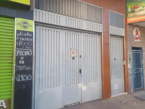 GALPON DE 300 M2. PORTON AUTOMATIZADO SOBRE AVENIDA