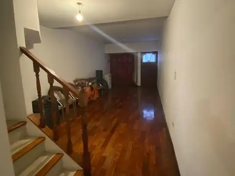 Depto Tipo Casa en Venta de 4 ambientes