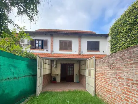 Depto Tipo Casa 4 ambientes con 1 baño