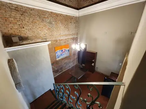 ALQUILO OFICINA ZUVIRIA AL 300