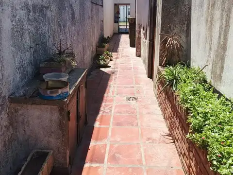 Depto Tipo Casa en Venta con 1 cocheras