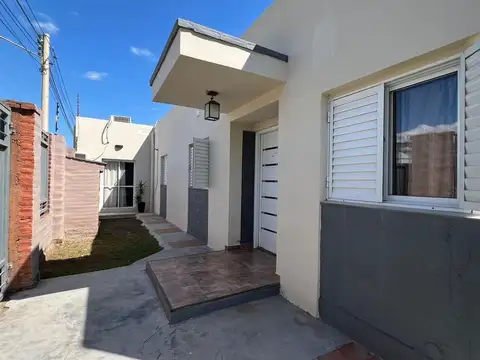 SE VENDE CASA 3 HABITACIONES 2 BAÑOS SUMALAO
