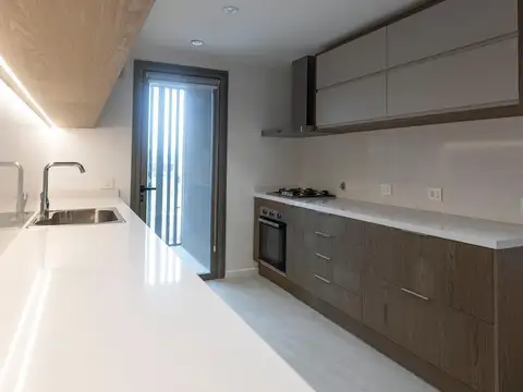 Departamento en Alquiler con 2 cocheras