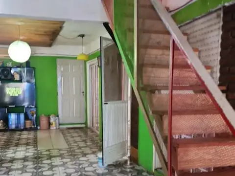 VENTA CASA  5 AMB CASTELAR SUR