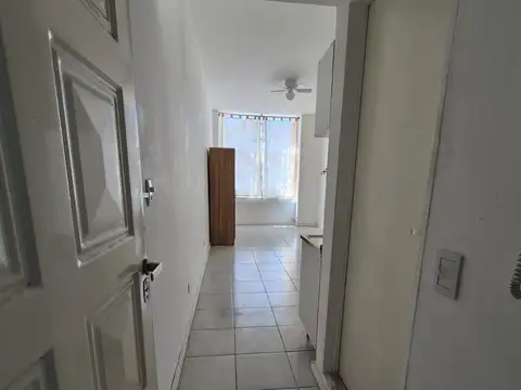 Departamento en Alquiler en Chacarita, $ 800.000