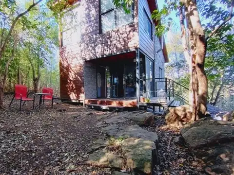 VENTA DOS DUPLEX AMOBLADOS EN TANTI ARROYO PROPIO
