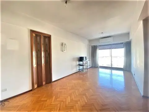 DEPTO 3 AMB, AMPLIO, LUMINOSO, PLENO CENTRO. CONSULTE FINANCIACIÓN.