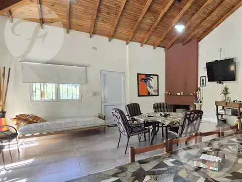 Casa en Venta con 1 cochera