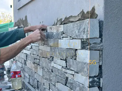 Casa 4 ambientes con 3 baños
