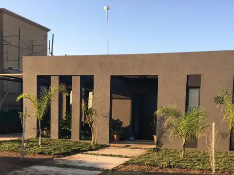 Hermosa Casa Con Piileta 3 Amb Santa Elisa Pilar