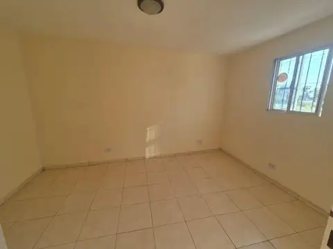 VENTA PH 2 AMBIENTES (1) CON COCHERA EN GARIN