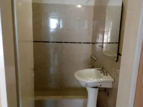 Casa en Venta en Quilmes Oeste, USD 55.000