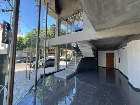Oficina 2 ambientes con 3 baños