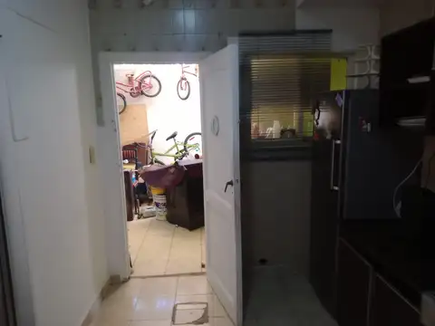 Depto Tipo Casa en Alquiler en Sarandi, $ 600.000