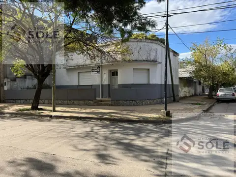 Oportunidad Casa a Reciclar En Villa María Zona Centro - B° Rivadavia