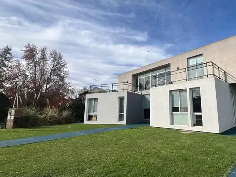 Quinta en Virrey Del Pino