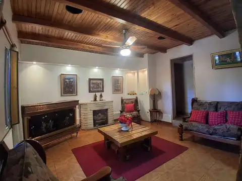 Casa en Venta en Barrio Industrial, USD 143.000