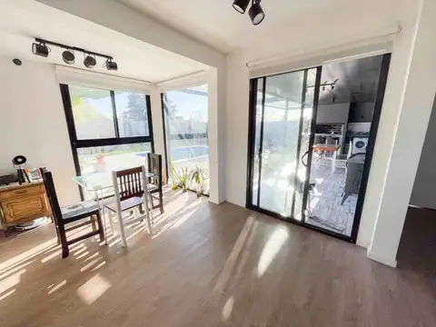 Casa 3 ambientes con 2 baños