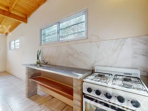 Casa 2 ambientes con 1 baño