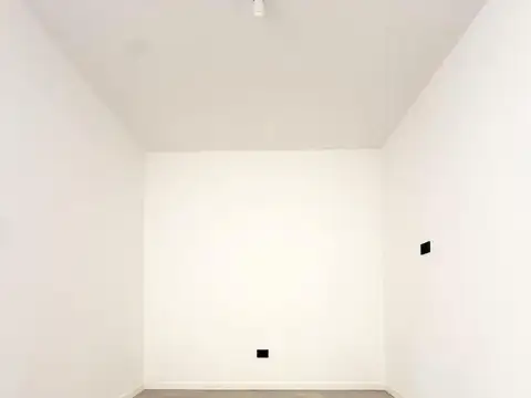 Depto Tipo Casa en Venta en Abasto, USD 108.000