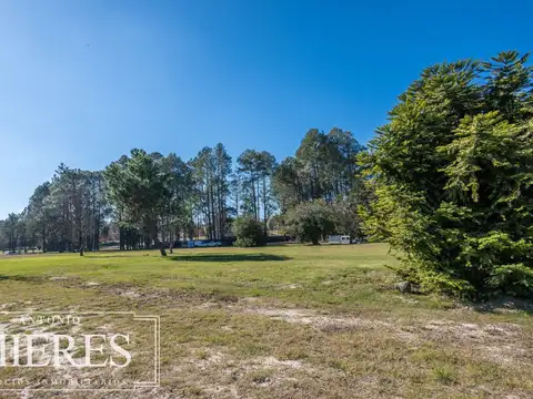 Lote en exclusivo barrio Golf- Punta del Este