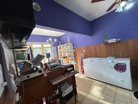 Casa 4 ambientes con 1 baño