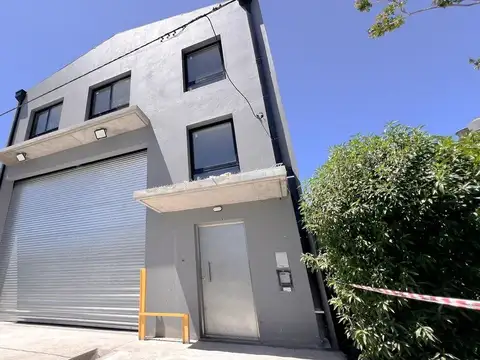 Venta galpon con oficinas a estrenar Las Avenidas