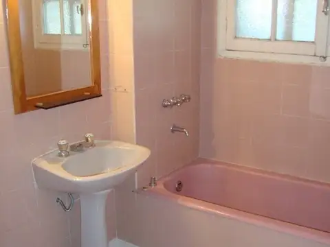 Depto Tipo Casa 5 ambientes con 2 baños