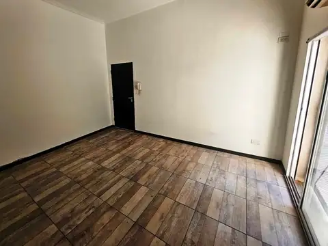 Depto Tipo Casa 4 ambientes con 1 baño