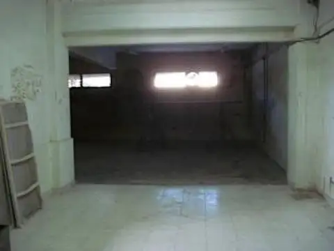 Galpon en Venta en Chacarita, USD 790.000