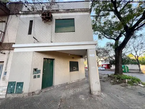 Viamonte y Chacabuco al 0