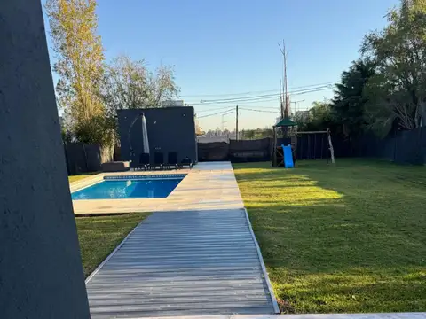 Casa en Venta con 1 cochera