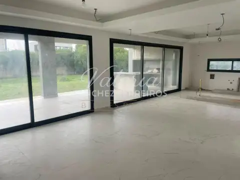 Casa en Venta al Noroeste