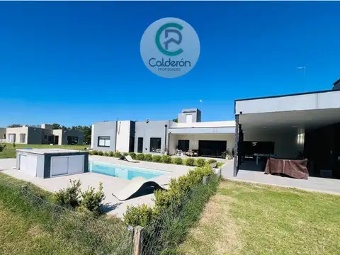 Casa en Alquiler de 4 dormitorios