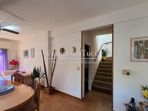 Depto Tipo Casa en Venta de 4 ambientes