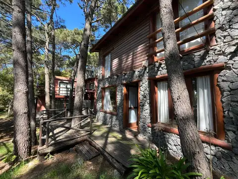 Casa en Alquiler Temporal con 1 cochera