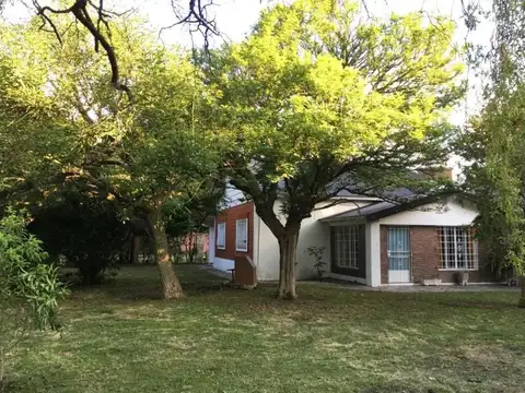 Casa en Venta en Villa Elisa, USD 279.000