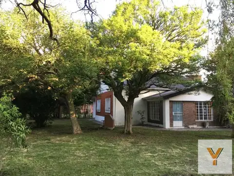 Casa en Venta en Villa Elisa, USD 279.000