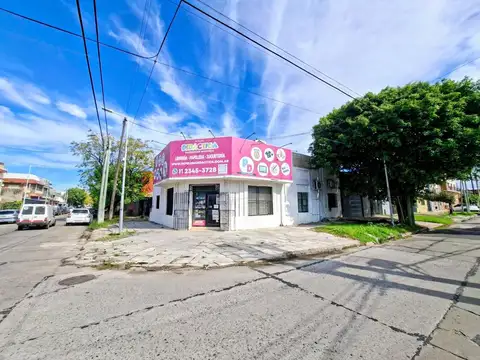 VENTA LOCAL CON OPCIÓN VIVIENDA-SARANDÍ-AVELLANEDA