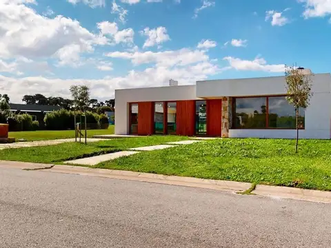Casa en Venta en Arenas del Sur, USD 340.000