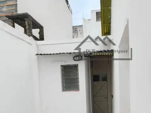 Depto Tipo Casa en Alquiler de 2 dormitorios