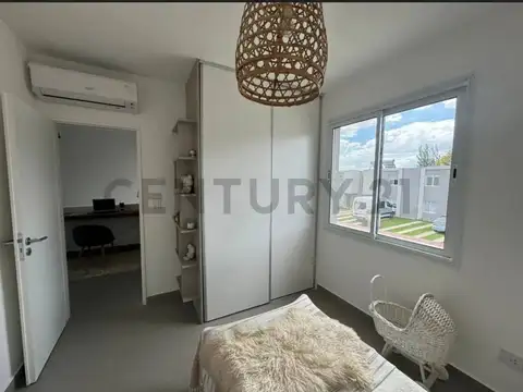 Dúplex con jardín en Garín