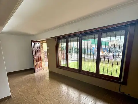 Ayolas 5300