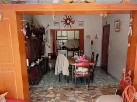 VENTA - DEPARTAMENTO 3 AMBIENTES AL FRENTE CON BALCON VILLA LUZURIAGA