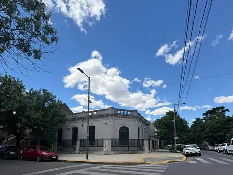 Casa  en Venta en Villa Devoto, Capital Federal, Buenos Aires