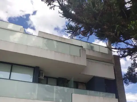 Avenida Libertad 200