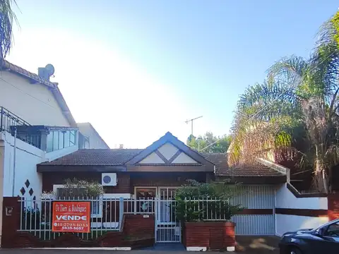 Casa en Venta sobre Lote de 350 m² con Gran Fondo y Pileta – Ciudad Jardín