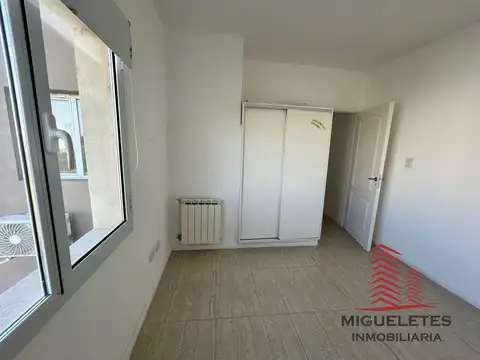 Depto Tipo Casa en Alquiler de 5 ambientes