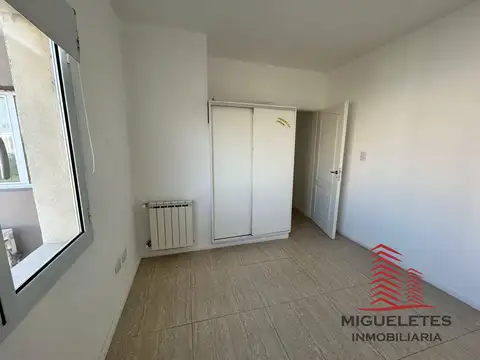 Depto Tipo Casa 5 ambientes con 1 baño